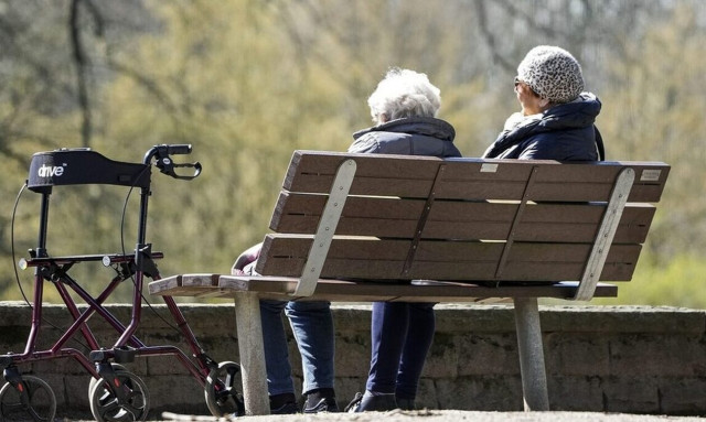 Συντάξεις: Πληρώνονται 30% αύξηση οι εργαζόμενοι συνταξιούχοι