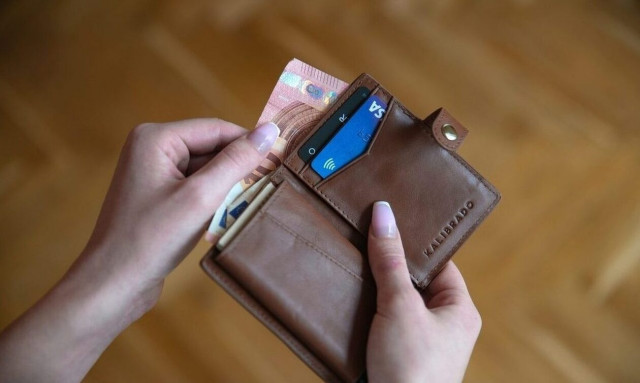 Κύπρος: Στα 1.000 ευρώ ο κατώτατος μισθός