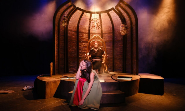 «Ξαφνικά Πέρσι το Καλοκαίρι»: Το πρόγραμμα των εορταστικών παραστάσεων