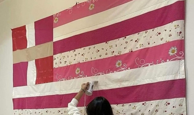 Γεραπετρίτης για τη ροζ ελληνική σημαία: Το προξενείο οφείλει να φέρει ακέραια τα σύμβολα της χώρας