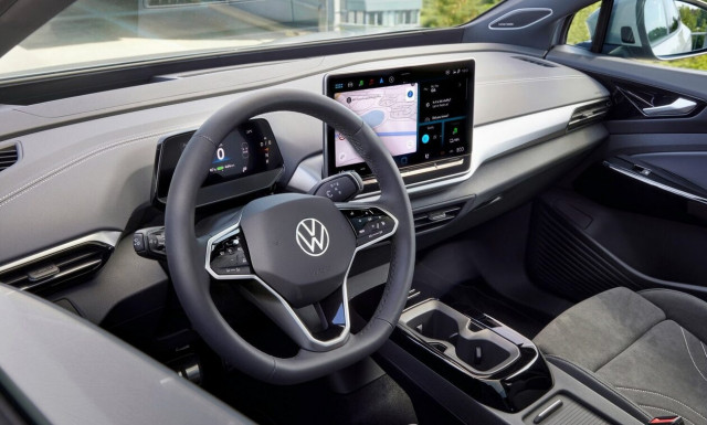 Η VW φέρνει πίσω τους φυσικούς διακόπτες