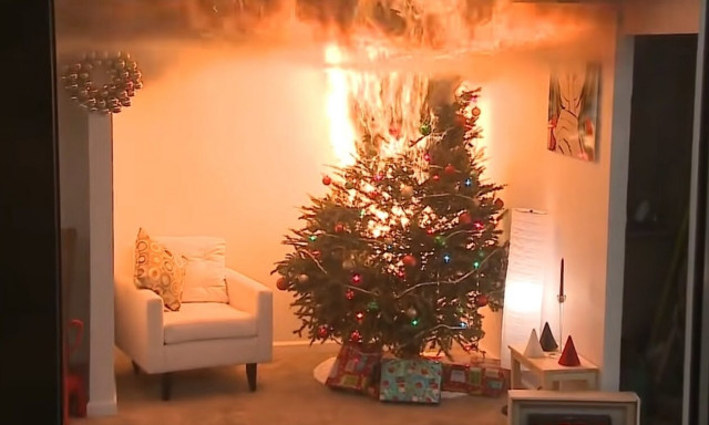 Χριστουγεννιάτικα λαμπάκια - Οδηγίες και χρήσιμες συμβουλές από την Πυροσβεστική Υπηρεσία