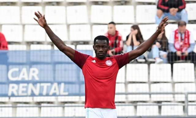 Ολυμπιακός: Η αγωνία Καμαρά για την οικογένειά του μετά από έκρηξη σε πετρελαϊκό σταθμό