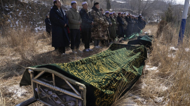 Σεισμός στην Κίνα: Πάνω από 148 νεκροί - Μάχη για τους άστεγους υπό πολικές θερμοκρασίες