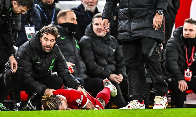 Τεράστια ατυχία: Κάταγμα κλείδας ο Τσιμίκας, χάνει πιθανότατα τα μπαράζ της Εθνικής Ελλάδας