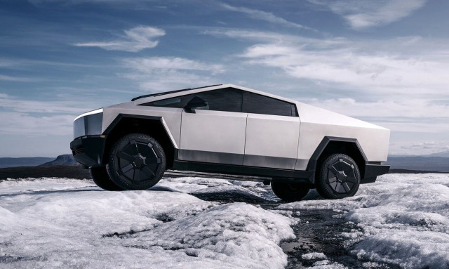 Ο Elon Musk υποστηρίζει ότι το Cybertruck μπορεί να γίνει αμφίβιο