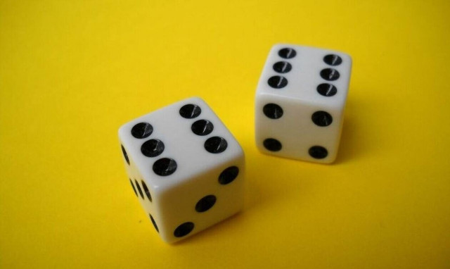 Ρέθυμνο: Σύλληψη δέκα ατόμων που έπαιζαν… μπαρμπούτι