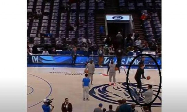 NBA: Απίθανος! Ο Λούκα Ντόντσιτς το έβαλε από το κέντρο με πλάτη στο καλάθι – Δείτε το video