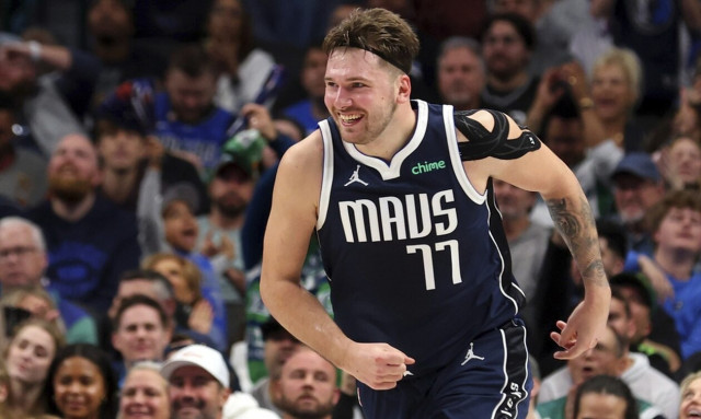 NBA: Ο Λούκα Ντόντσιτς με τα… δώρα! Έκανε τριπλ νταμπλ κι «υπέγραψε» τη νίκη των Μάβερικς