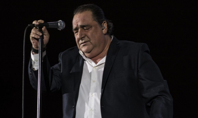 Θεσσαλονίκη: Το «αντίο» φίλων στον Βασίλη Καρρά - «Μέχρι την τελευταία στιγμή ήταν χαμογελαστός»