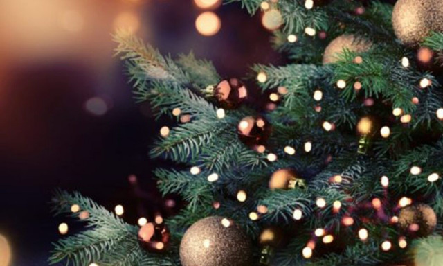 Οι 6 καλύτερες μαντινάδες για να στείλεις τα Χριστούγεννα