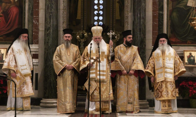 Ιερώνυμος: Oι Χριστιανοί οφείλουμε να διασώσουμε το αληθινό νόημα των Χριστουγέννων