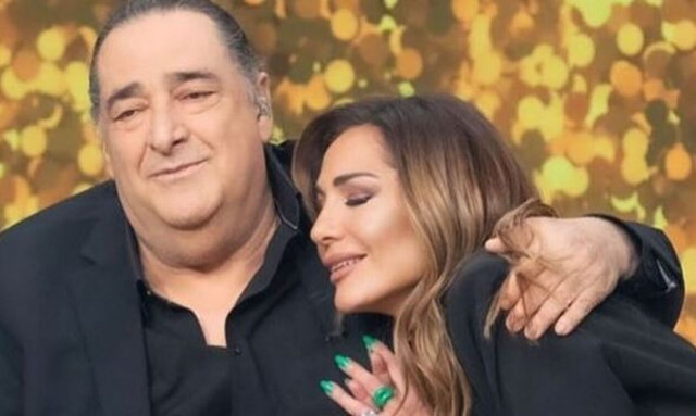 Δέσποινα Βανδή: «Ραγίζει καρδιές» το «αντίο» στον Βασίλη Καρρά - «Σπάνιας κοπής άνθρωπος»