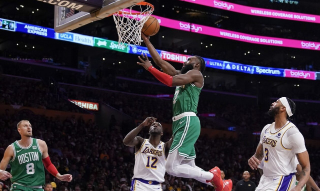 NBA: Τρομεροί Σέλτικς, «άλωσαν» το «σπίτι» των Λέικερς! - Δείτε τα highlights (vid)