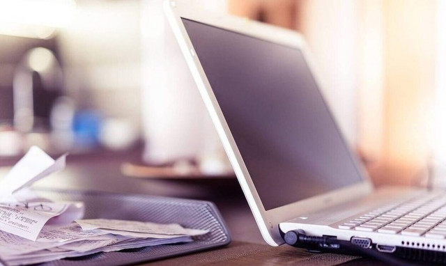 Ελεύθεροι επαγγελματίες: Τι αλλάζει το 2024