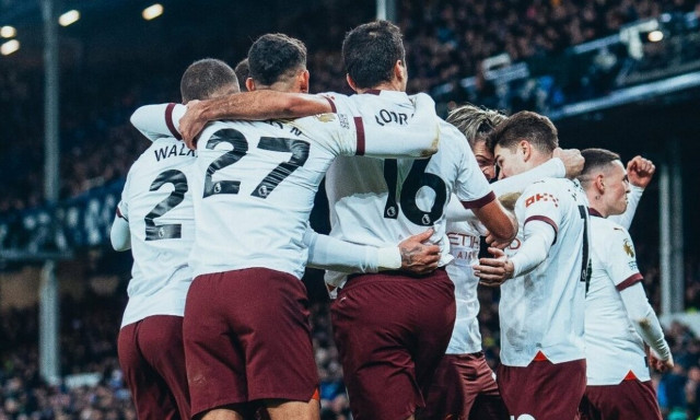 Premier League: «Διπλό» η Μάντσεστερ Σίτι, αγχωτικά η Τσέλσι