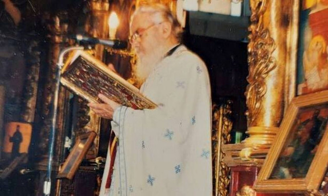 Πέθανε ο ιερέας Δημοσθένης Παπακωστόπουλος