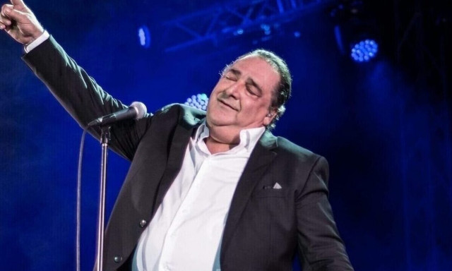 Βασίλης Καρράς: Συγκινεί ο μαέστρος του - «Ήθελε να τον θυμόμαστε δυνατό και άρχοντα»