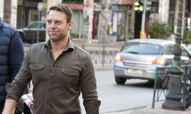 Ο πρόεδρος είναι κουβαρντάς, κιμπάρης και… πιστωτής