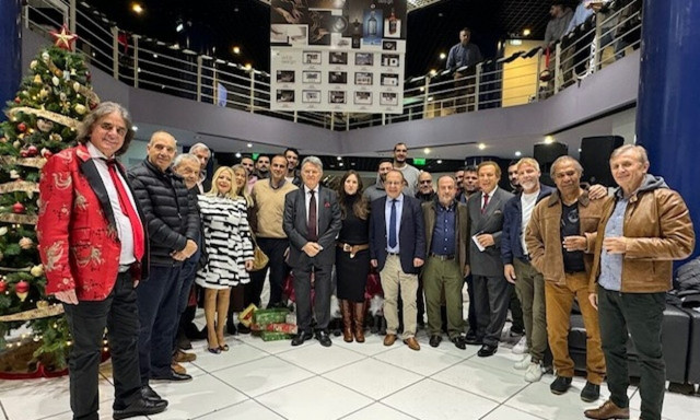 Εκατοντάδες επισκέπτες στο Christmas Bazaar Αγάπης του ΙΕΚ ΑΛΦΑ Γλυφάδας