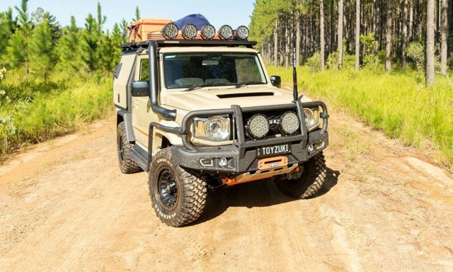 Αυτό το απίστευτο Suzuki Jimny μπορεί να κάνει τα πάντα!