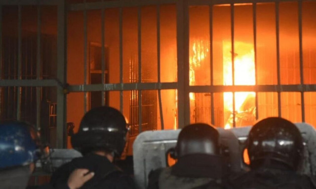 Παραγουάη: Ένας νεκρός και ένας αγνοούμενος από φωτιά σε φυλακή