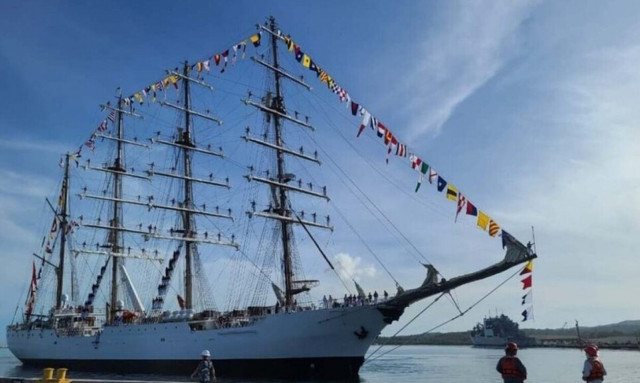 BAP Union: Το δεύτερο μεγαλύτερο ιστιοφόρο στον κόσμο από το Περού στον... Πειραιά