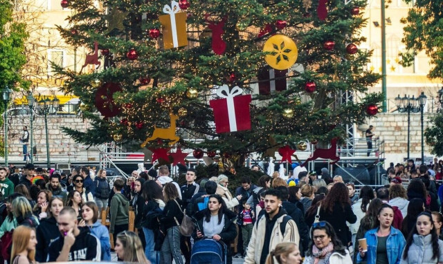 Νέα χρονιά με αυξήσεις σε εργαζόμενους και συνταξιούχους - Οι δικαιούχοι και τα ποσά που θα λάβουν