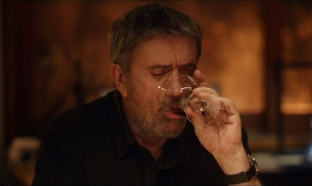 Κάνε ότι κοιμάσαι: Πότε επανέρχεται με νέα επεισόδια στην ΕΡΤ1