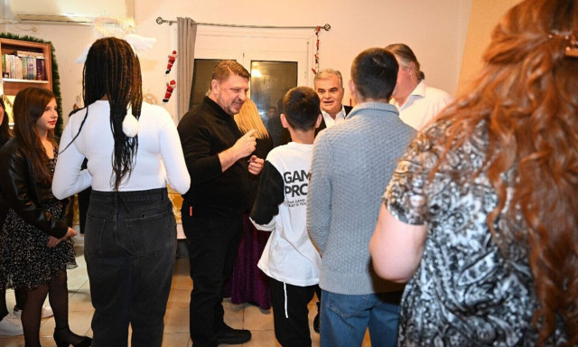 Νίκος Χαρδαλιάς: Στα Παιδικά Χωριά SOS στη Βάρη έκανε Πρωτοχρονιά ο Περιφερειάρχης Αττικής