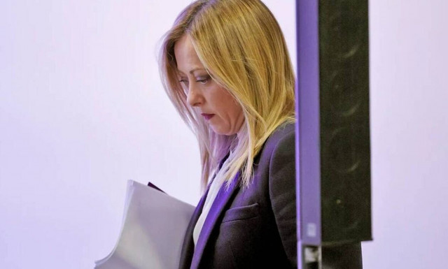 Παρ' ολίγον τραγωδία στην Ιταλία: Βουλευτής της Μελόνι πυροβόλησε στο πόδι συγγενή αστυνομικού