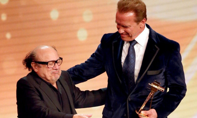 Άρνολντ Σβαρτσενέγκερ - Ντάνι Ντε Βίτο: Πόζαραν 35 χρόνια μετά την ταινία «Δίδυμοι»