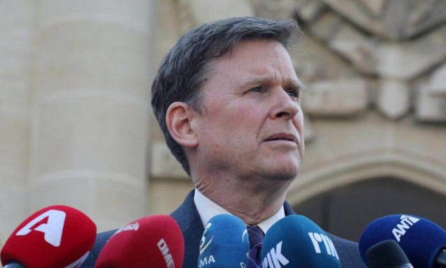 Κυπριακό: O Στιούαρτ θα επιδιώξει συνάντηση με τη νέα απεσταλμένη του ΟΗΕ