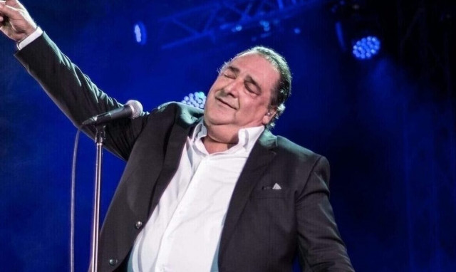 Βασίλης Kαρράς: Η κίνηση ανθρωπιάς της οικογένειάς του την ημέρα της κηδείας