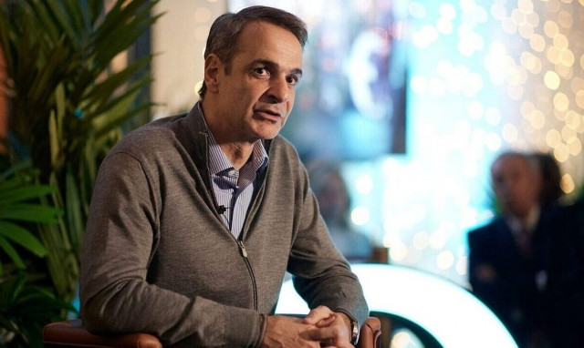 PM Mitsotakis visits Cycladic Museum exhibition on Alexander the Great