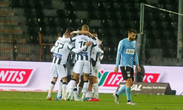 Super League, ΠΑΟΚ-ΟΦΗ 4-0: Τεσσάρα στο… χαλαρό και ποδαρικό στην κορυφή!