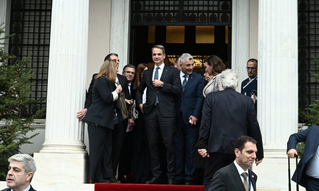 Προ των πυλών μίνι ανασχηματισμός - Περιορισμένες διορθωτικές κινήσεις από Κυριάκο Μητσοτάκη