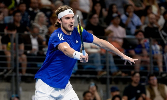 United Cup: Λύγισε από Ζβέρεφ ο Τσιτσιπάς - «Τελικός» πρόκρισης το μεικτό διπλό