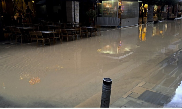 Καιρός: Για σφοδρές βροχοπτώσεις και πλημμύρες το Σαββατοκύριακο προειδοποιούν οι μετεωρολόγοι
