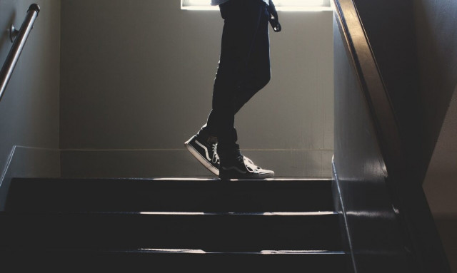 Αγία Παρασκευή: Οι Αρχές ψάχνουν τον ανήλικο που βιντεοσκοπούσε - Φοβάται για τη ζωή του ο 13χρονος