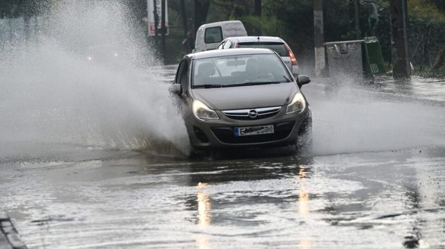 Καιρός: Θυελλώδεις νοτιάδες και έντονες βροχοπτώσεις τα Θεοφάνεια - Φόβοι για πλημμύρες