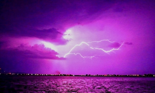 Κακοκαιρία: Ξεκίνησε το «σφυροκόπημα» στη Δυτική Ελλάδα - Πώς θα κινηθεί τις επόμενες ώρες