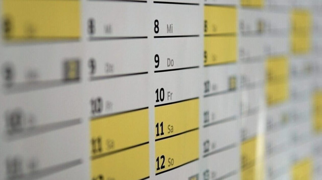 Οι αργίες και τα τριήμερα του 2024: Την Δευτέρα επιστρέφουν οι μαθητές στα θρανία