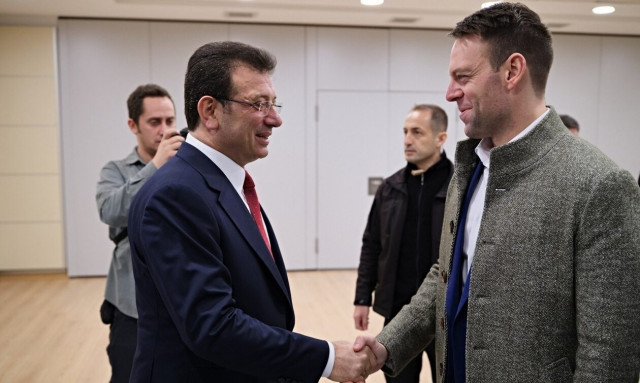 Συνάντηση Κασσελάκη – Ιμάμογλου στην Κωνσταντινούπολη: «Να εμβαθύνουμε περαιτέρω τις σχέσεις μας»