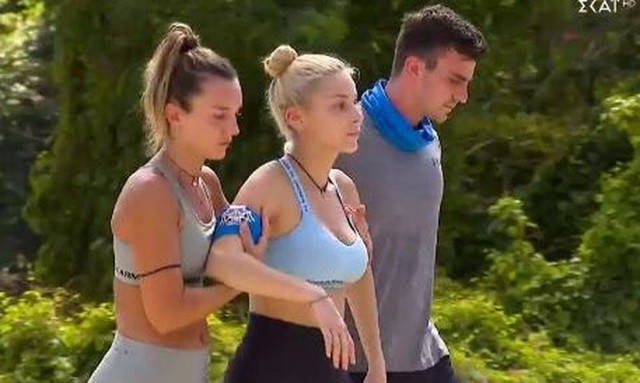 Survivor: Προβλήματα για τους Μαχητές - Αποχώρησε υποβασταζόμενη η Χρύσα πριν το αγώνισμα