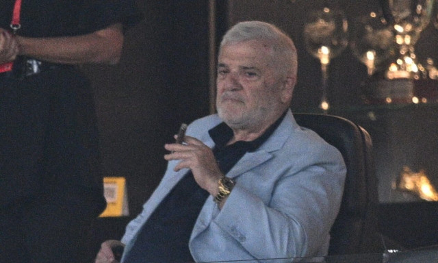 Ολυμπιακός - ΑΕΚ: «Τρελάθηκε» με το «διπλό» ο Μελισσανίδης - Κέρασε όλο το μαγαζί στο Ρέμο (vid)