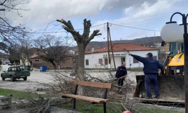Εβρος: Ανεμοστρόβιλος «χτύπησε» το Σουφλί -Μεγάλες καταστροφές σε σπίτια [εικόνες & βίντεο]