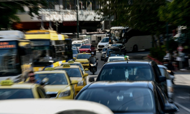 MyAuto: Με λίγα κλικ τέλη κυκλοφορίας, ασφάλεια, ΚΤΕΟ, άδεια στο κινητό