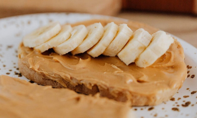 Φυστικοβούτυρο: Γιατί πρέπει να το βάλεις στην διατροφή σου