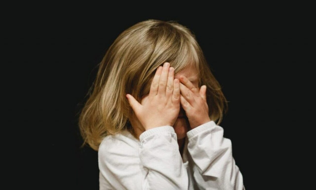 Συμφωνείτε ή διαφωνείτε με τον γάμο των ομόφυλων ζευγαριών και την τεκνοθεσία;